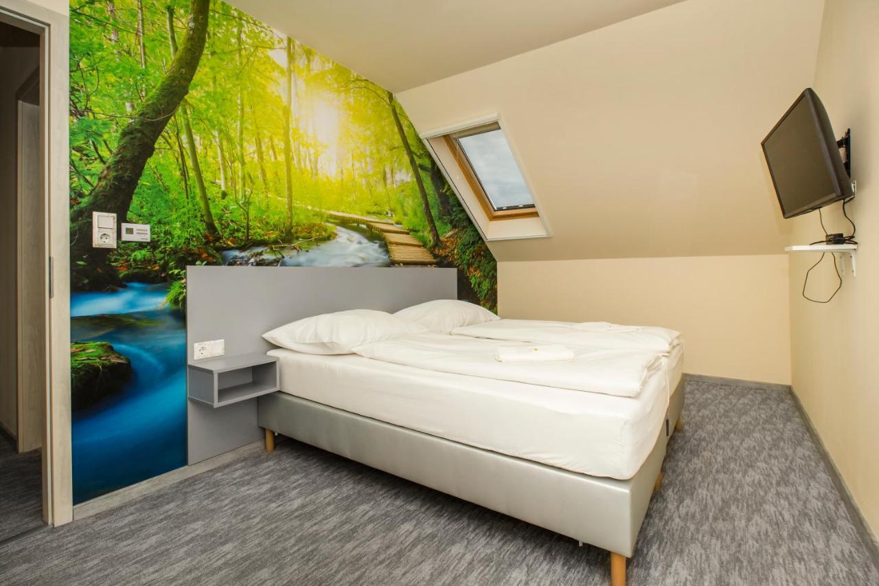 Ponty-Papa Rendezvenyhaz Aparthotel Dávod Eksteriør bilde